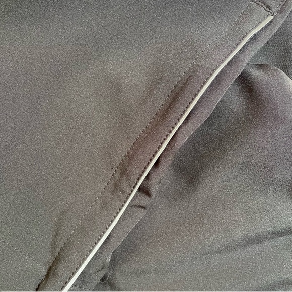 New Balance Men’s workout pants - Picture 5 of 5